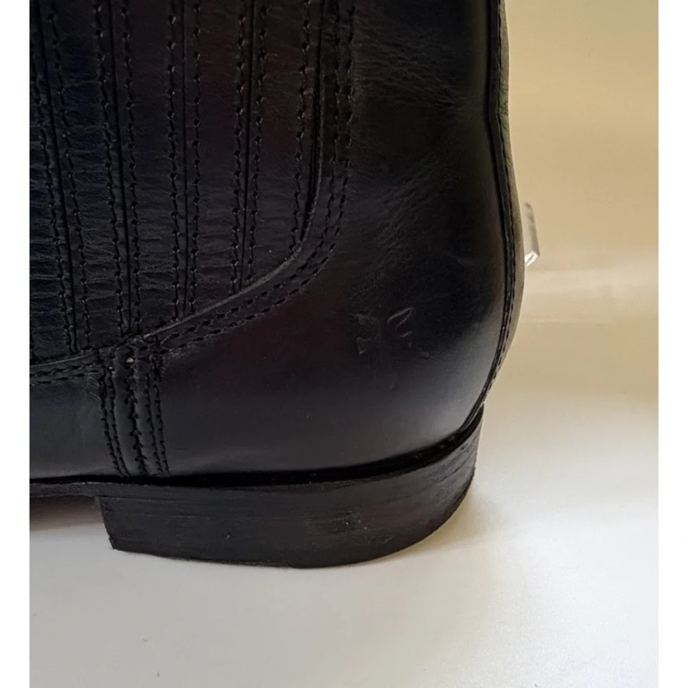 FRYE Women's Pippa Moto Chelsea Boot Leather pull on Black 7.5 B Broken In Edgy